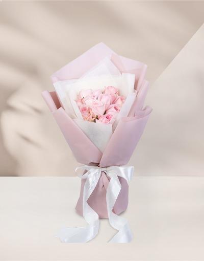 ช่อดอกกุหลาบชมพูมารียา 12 ดอก สวย หวาน อ่อนโยน ซื้อ 1 ได้ถึง 2 ทั้งของขวํญวันเกิดให้รักแรกของคุณ และได้ร่วมทำบุญให้มูลนิธิ