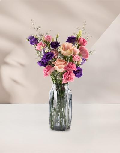 แจกันดอกไม้โทนสีม่วง-พีช ของขวัญเพื่อนร่วมงานในวันเลื่อนตำแหน่ง เกษียณ และทำบุญให้มูลนิธิ สั่งออนไลน์